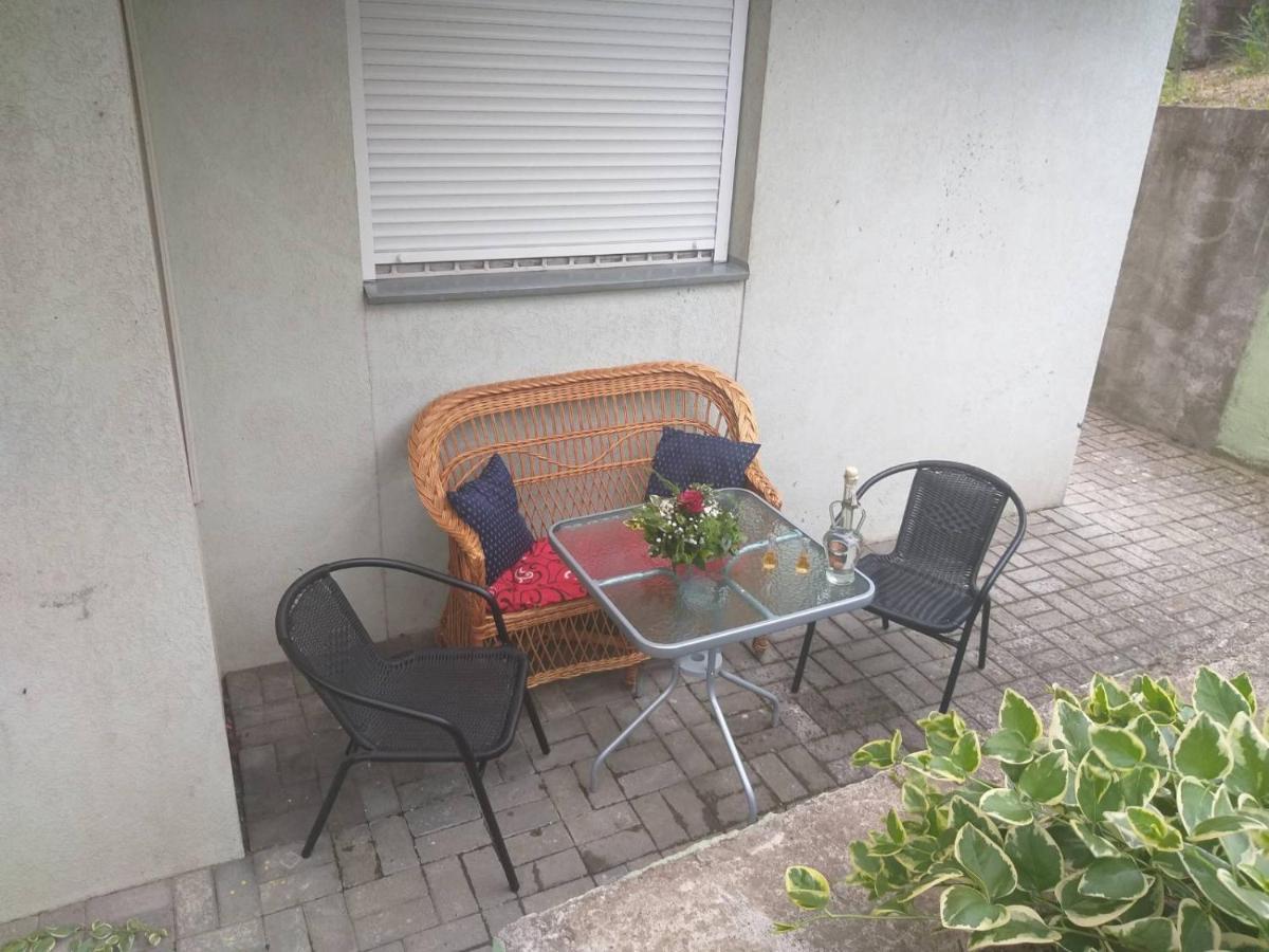 Ferienwohnung Apartman Nv Vrnjačka Banja Exterior foto
